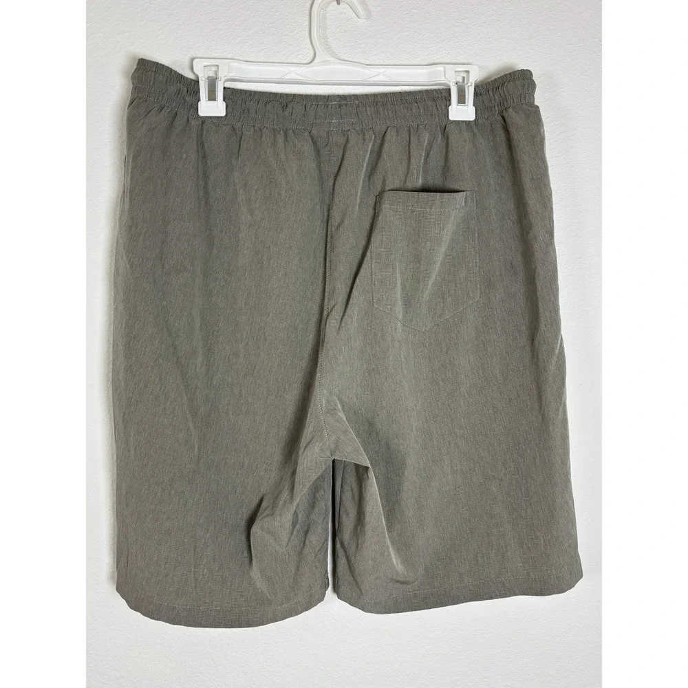 Nomad by Craft + Flow Mens XL Shorts Olive Elastic Waist Zip Pockets Hiking